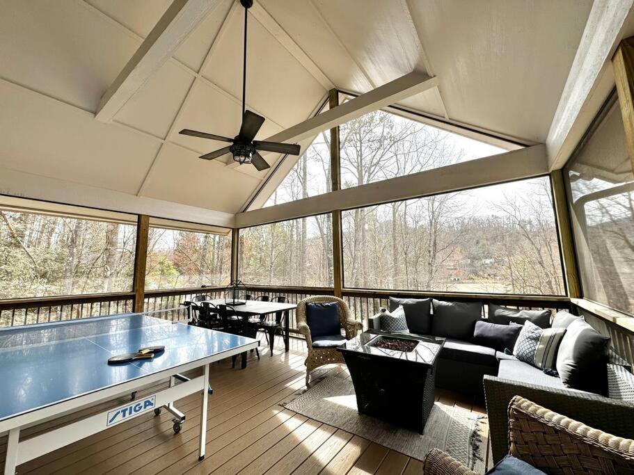 The Cove Retreat- Hot Tub/Screened Porch/Game Room Lake Lure Exterior foto