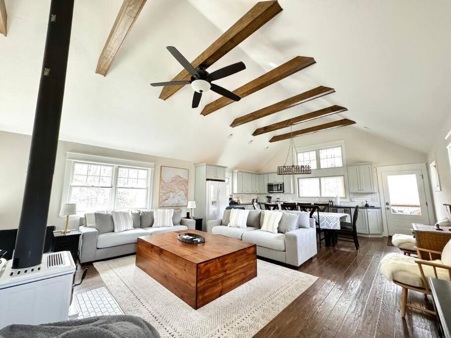 The Cove Retreat- Hot Tub/Screened Porch/Game Room Lake Lure Exterior foto
